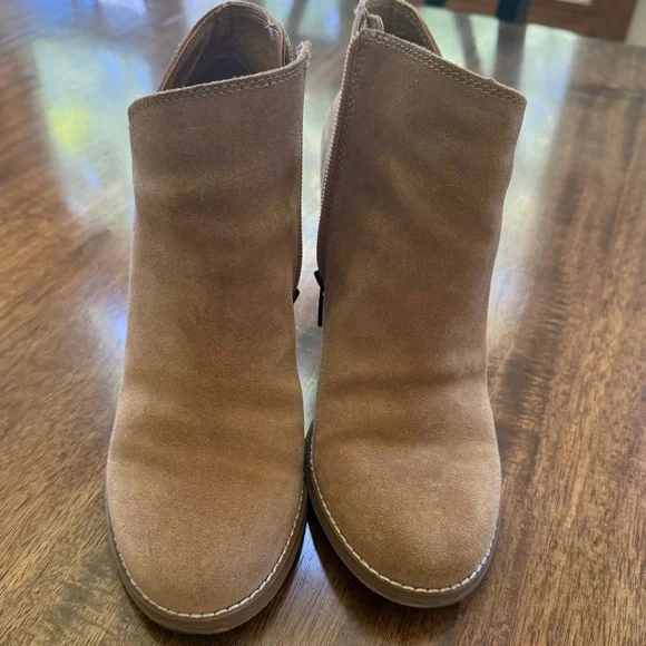 Lucky Brand Tan Wedged Booties - Picture 3 of 7